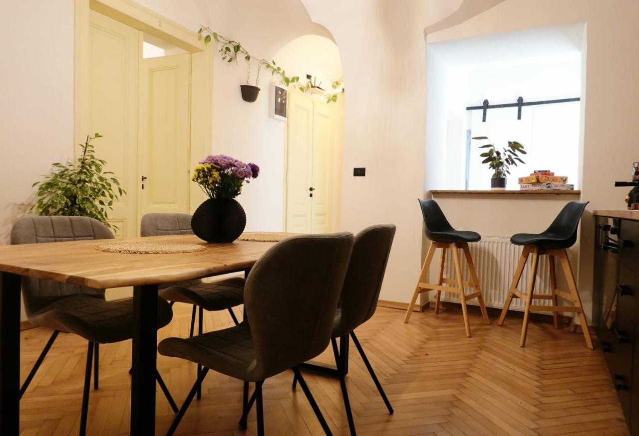 The Industrique Home - 3 Bedroom Apartment Temeşvar Dış mekan fotoğraf
