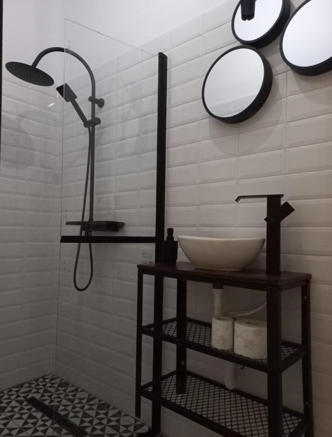 The Industrique Home - 3 Bedroom Apartment Temeşvar Dış mekan fotoğraf